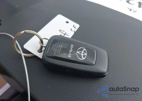 2024 Toyota Rav4 Xle из США, поврежденный, VIN 2T3P1RFVXRC444886